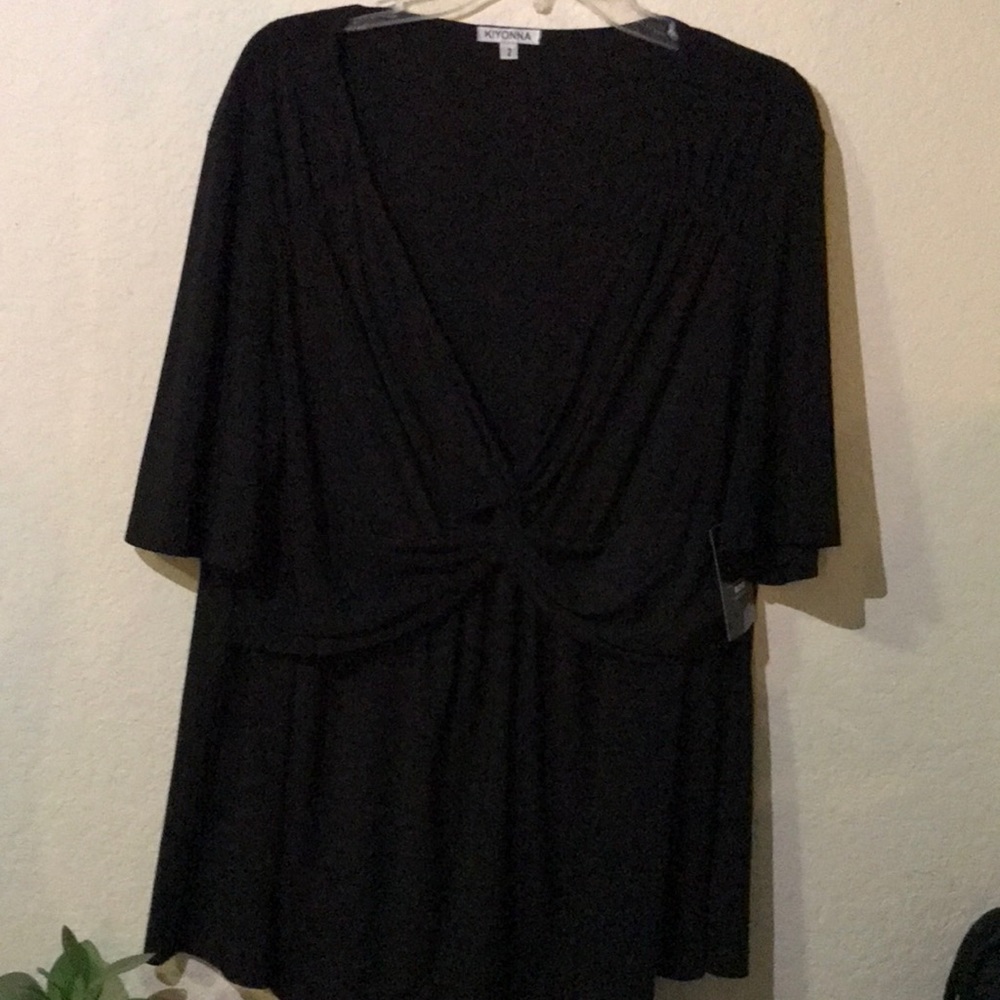 Black Kitiona top